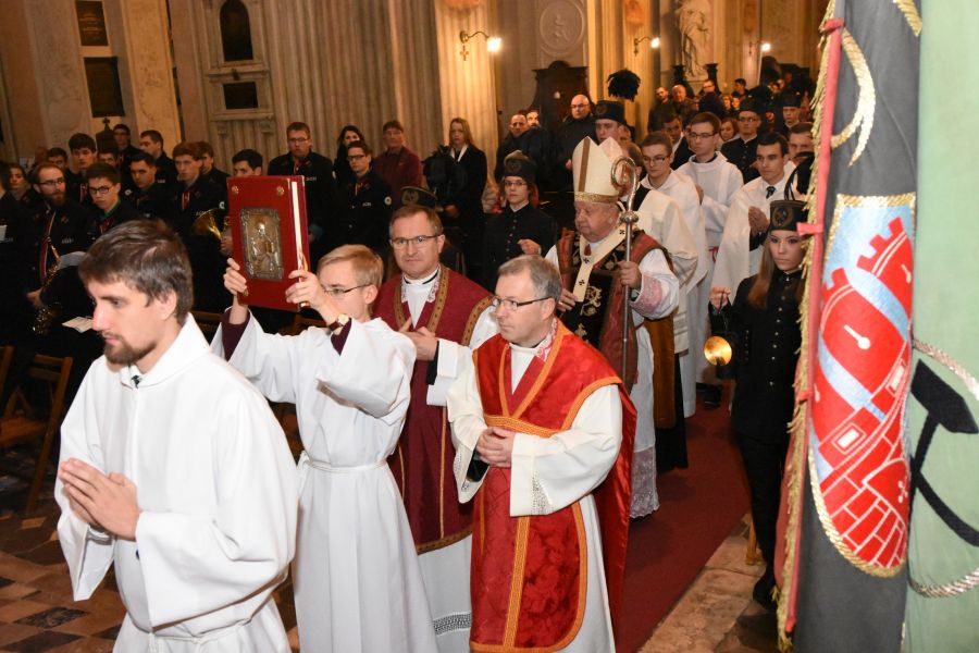 Kliknij aby zobaczyć pełny rozmiar