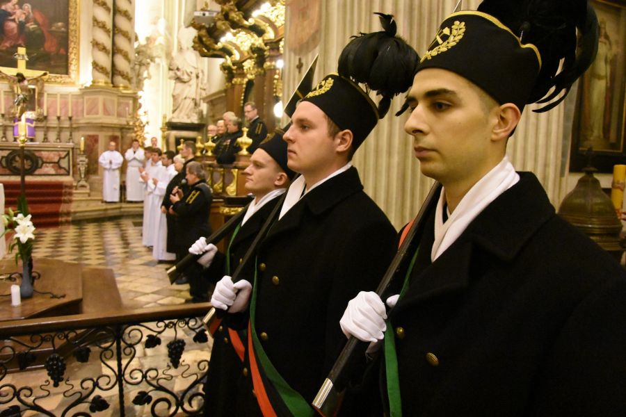 Kliknij aby zobaczyć pełny rozmiar