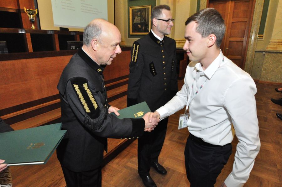 Kliknij aby zobaczyć pełny rozmiar