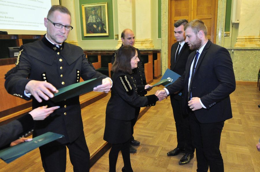 Kliknij aby zobaczyć pełny rozmiar