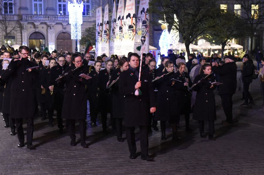 Kliknij aby zobaczyć pełny rozmiar