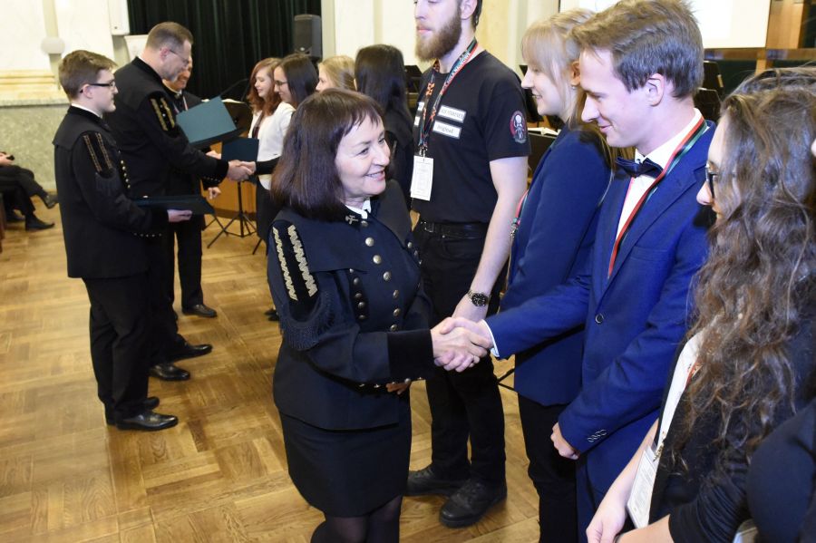 Kliknij aby zobaczyć pełny rozmiar