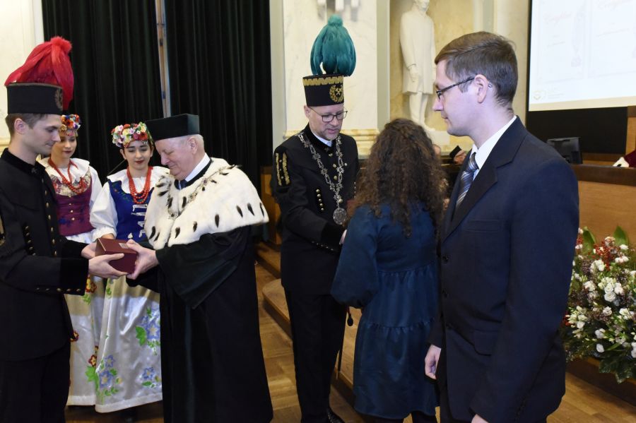 Kliknij aby zobaczyć pełny rozmiar