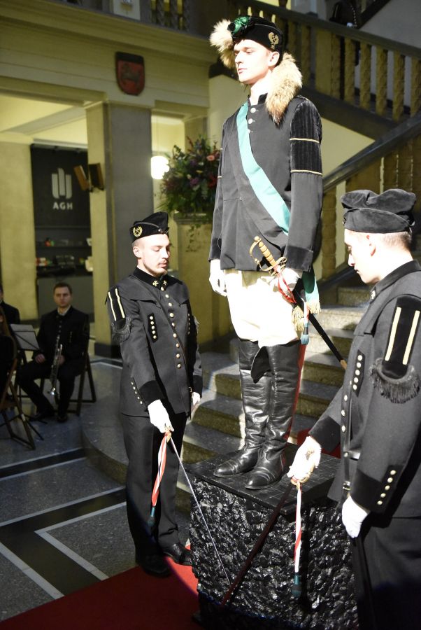 Kliknij aby zobaczyć pełny rozmiar