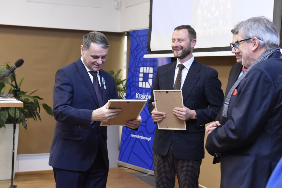 Kliknij aby zobaczyć pełny rozmiar