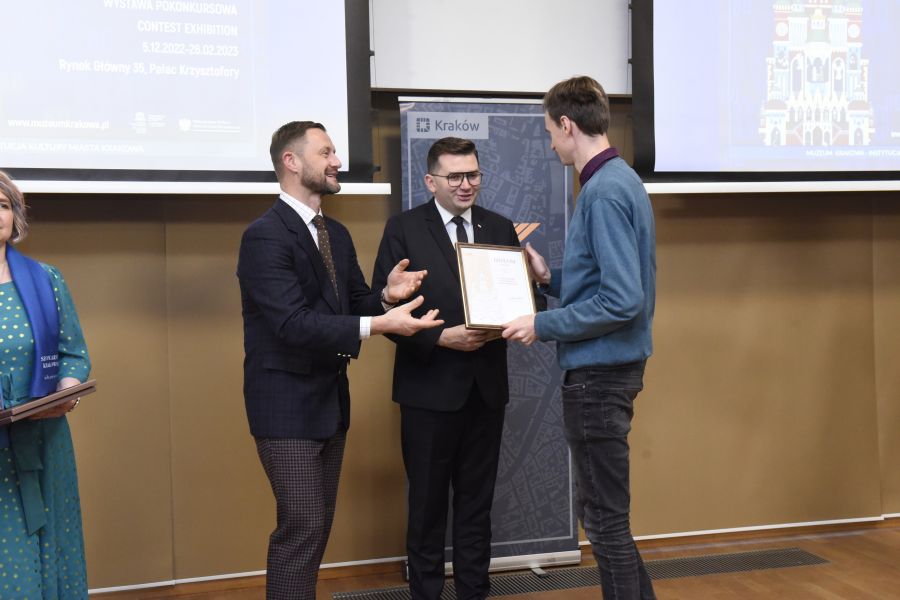 Kliknij aby zobaczyć pełny rozmiar