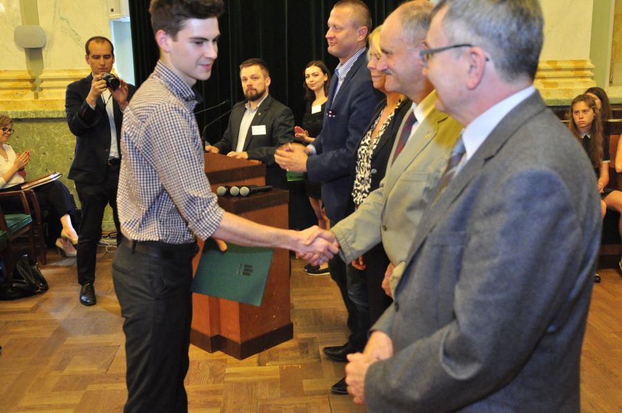 Kliknij aby zobaczyć pełny rozmiar