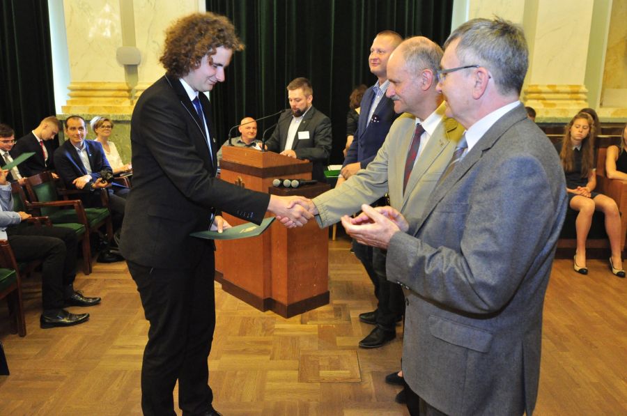 Kliknij aby zobaczyć pełny rozmiar