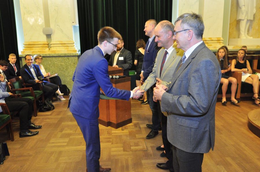 Kliknij aby zobaczyć pełny rozmiar