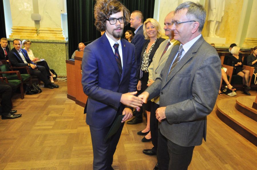 Kliknij aby zobaczyć pełny rozmiar