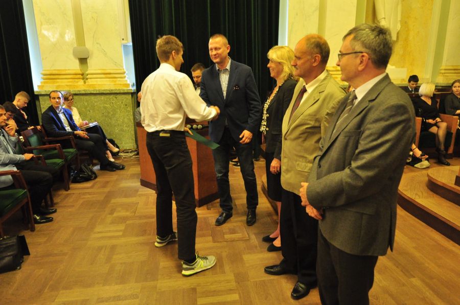 Kliknij aby zobaczyć pełny rozmiar