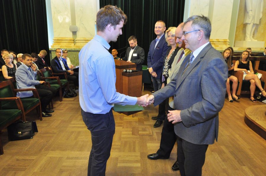 Kliknij aby zobaczyć pełny rozmiar