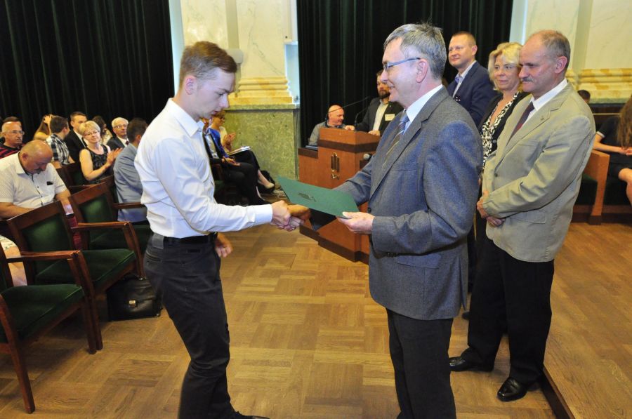 Kliknij aby zobaczyć pełny rozmiar