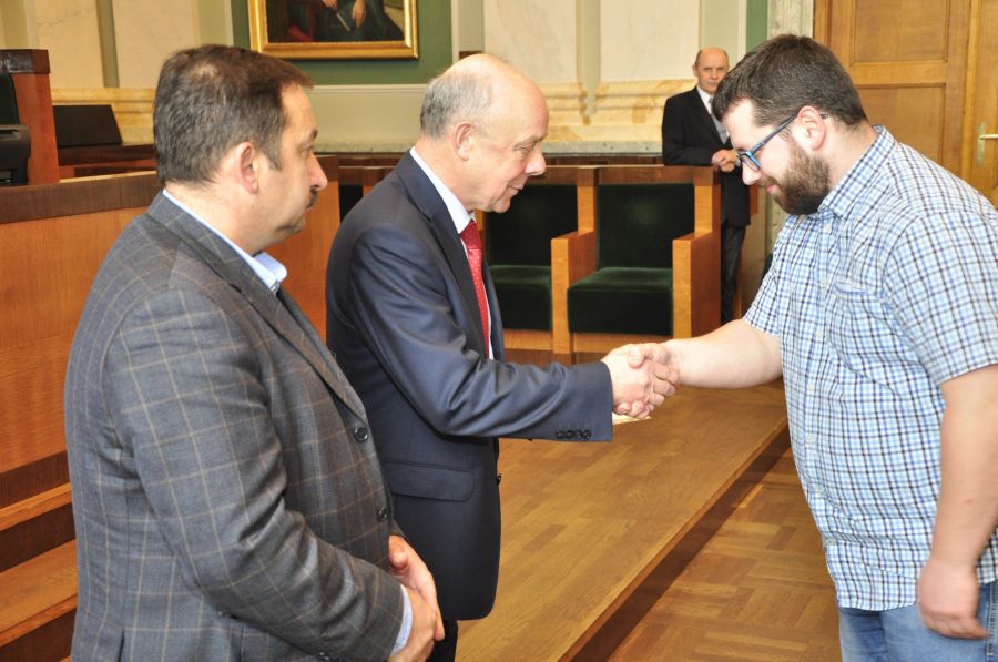 Kliknij aby zobaczyć pełny rozmiar