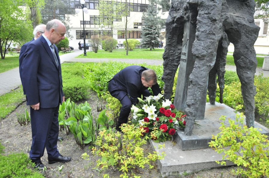 Kliknij aby zobaczyć pełny rozmiar