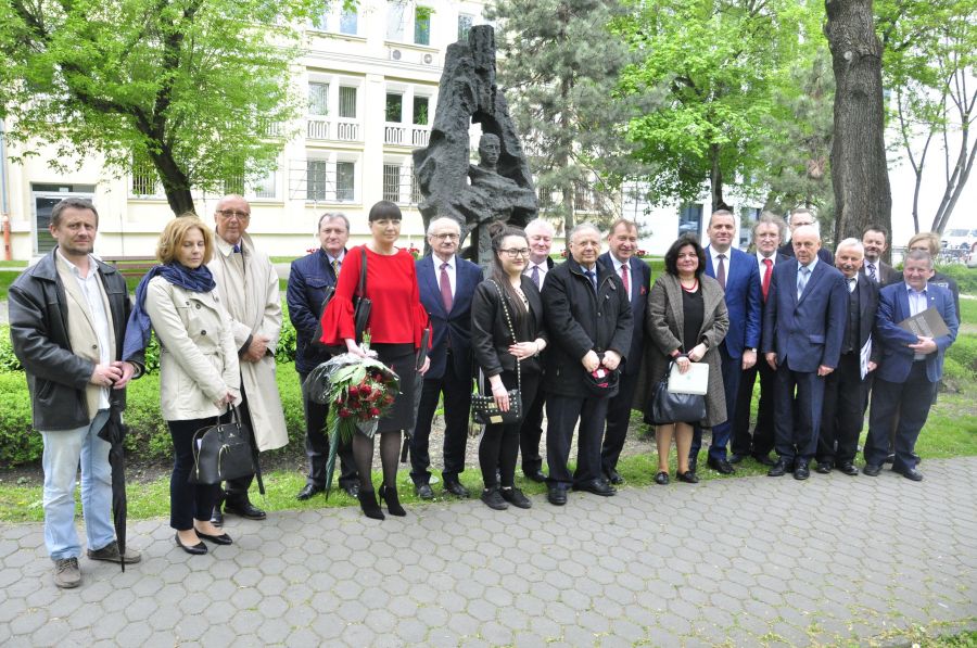 Kliknij aby zobaczyć pełny rozmiar