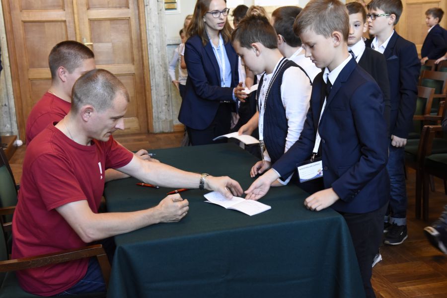 Kliknij aby zobaczyć pełny rozmiar