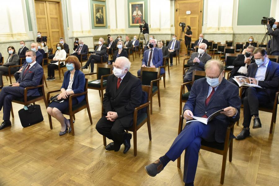 Kliknij aby zobaczyć pełny rozmiar