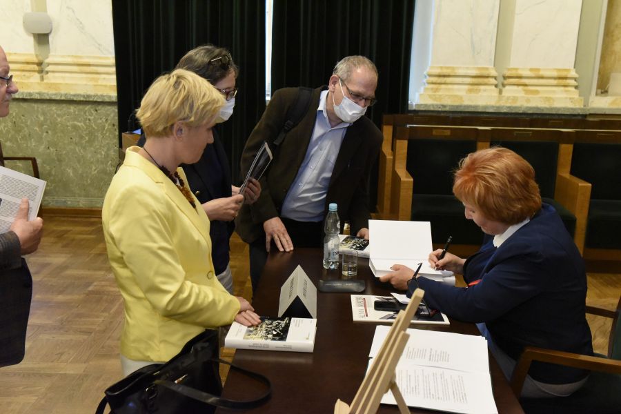 Kliknij aby zobaczyć pełny rozmiar