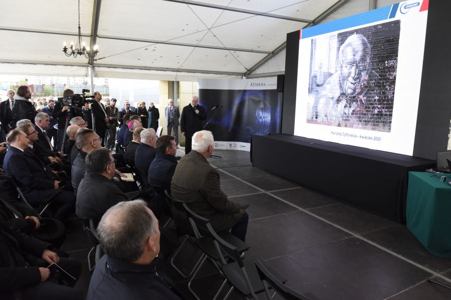 Kliknij aby zobaczyć pełny rozmiar