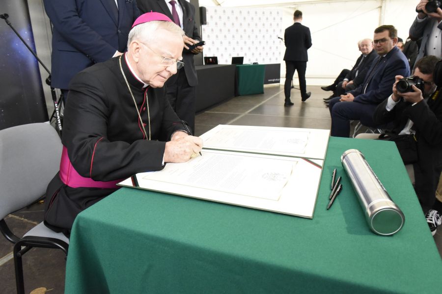 Kliknij aby zobaczyć pełny rozmiar