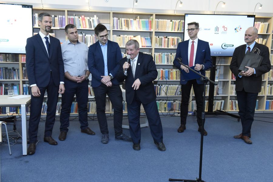 Kliknij aby zobaczyć pełny rozmiar