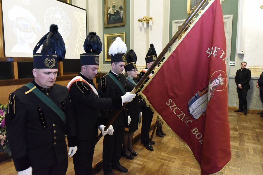 Kliknij aby zobaczyć pełny rozmiar