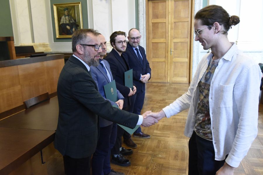 Kliknij aby zobaczyć pełny rozmiar