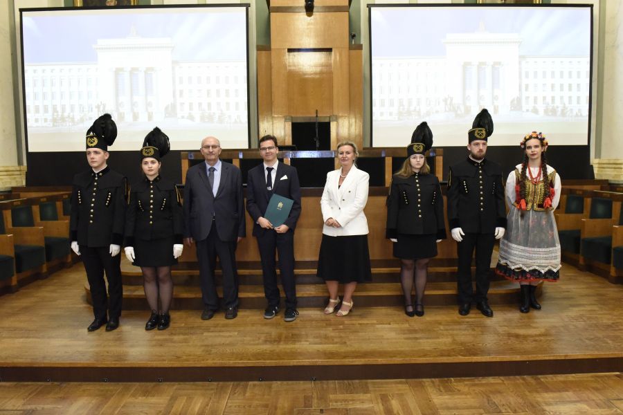 Kliknij aby zobaczyć pełny rozmiar