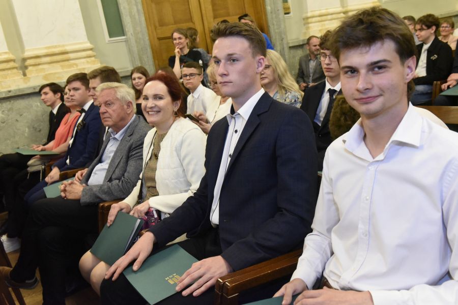 Kliknij aby zobaczyć pełny rozmiar