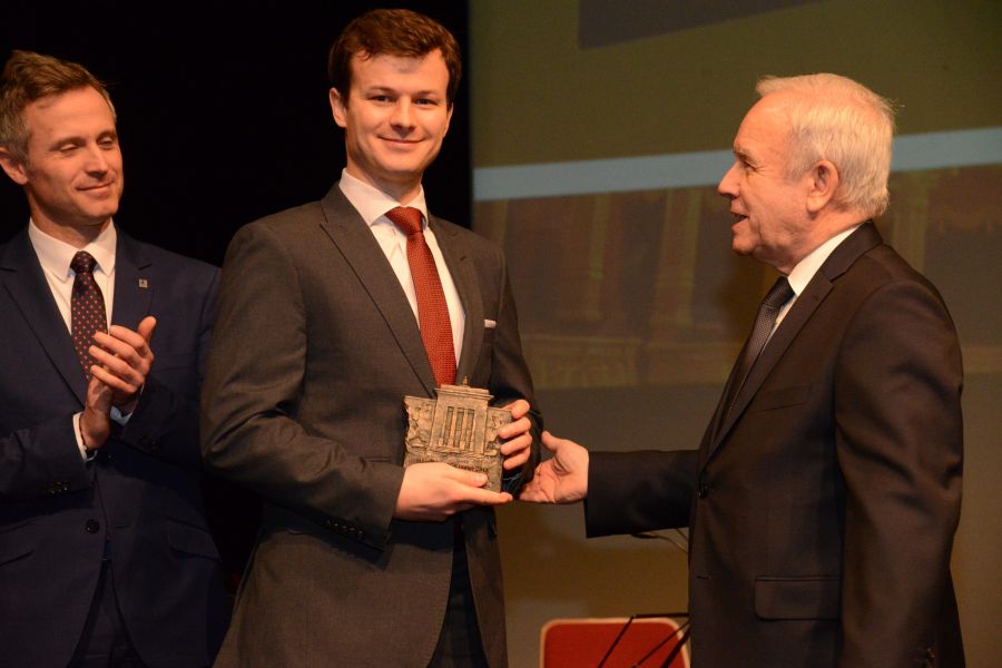 Kliknij aby zobaczyć pełny rozmiar