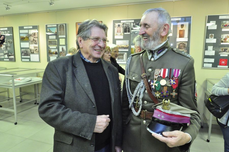 Kliknij aby zobaczyć pełny rozmiar